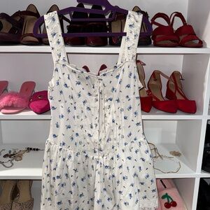 NWT blue FLORAL Sleeveless Dress with  buttons size S -lace trim bottom